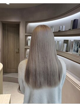 エレノア 静岡店(Eleanor) 【八重津】ホワイトベージュ