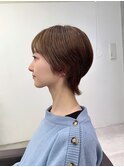 ショートウルフカットハッシュカットミルクティーベージュ