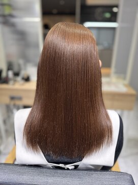 タミーズ 金山(Tummy's) 美髪改善ストレート