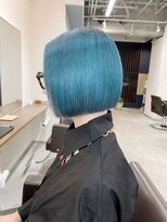 バランス 新宿(balance)&nbsp;ショートボブ×Wカラー（ネオンブルー）　[新宿/髪質改善]