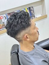 コウ(KOH) 【男の短髪カール】ジェルで決まる大人のラフパーマ