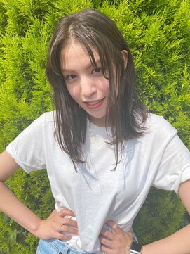 バトン(THE BATON) 浮遊感のある滑らかな秋髪