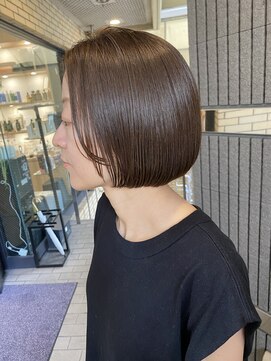 アールヘア ナチュラルアンドオーガニックサロン ミニボブ×オーガニックカラーオリーブベージュ