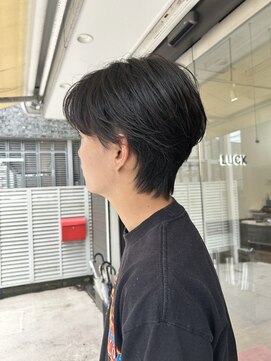 ラック 津田沼(LUCK) ダークアッシュ/アッシュブラック/カルマパーマ/ベリーショート
