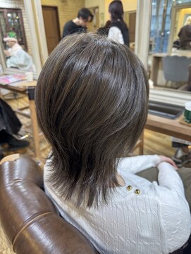 トータルビューティーサロン プリエ(prier) ショートレイヤー/レイヤーカット/クラゲヘアー/くすみベージュ