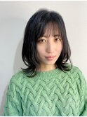 くびれミディアムヘア