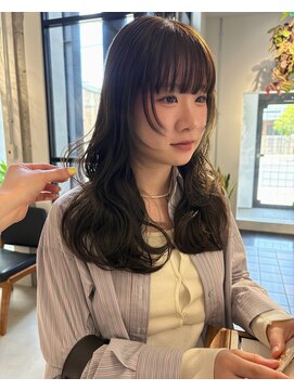 ニュア(neua) オリーブベージュ 奈良.橿原神宮前