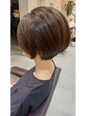 ショートボブ
