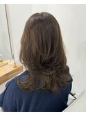 アッシュブラウン ブラウンカラー レイヤーカット イルミナ