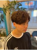 波巻きツイストスパイラル　刈り上げマッシュ　センターパート