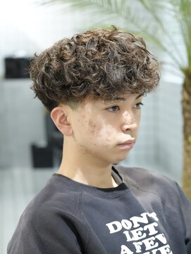 ヘア アトリエ ホロウ 堀江(HAIR ATELIER HOLLOW) Spiral Curly Short《スパイラルカーリーショート》