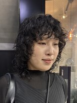 ナループロアポンテ(Nalu pu loa PONTE)&nbsp;ミディアムレイヤーパーママッシュウルフパーマくるくるパーマ