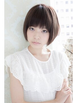 ビューティーアンドケアカロン(Beauty and Care CALON) 【銀座】CALON/馴染むハイライトで作るネイビーアッシュボブ