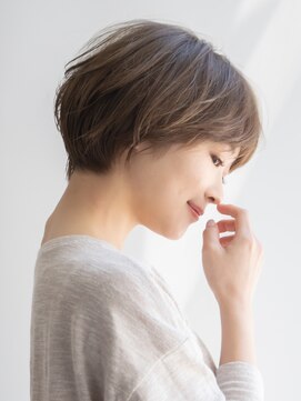 メゾンドイギー(MAISON de IGGY) 大人かわいい小顔ひし形ショートボブ＃ボブルフ＃モテ髪カタログ