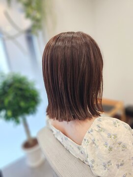 ツナグ(TSUNAGU) 切りっぱなしボブ×グレージュカラー