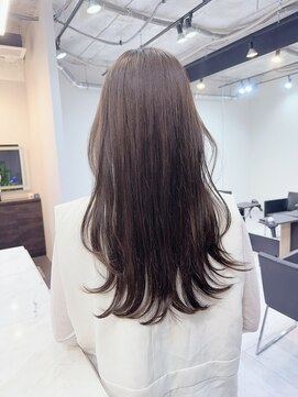 ファンナギンザ(FaNNa ginza) 韓国レイヤー/ロングヘア/斜めバング/シースルーバング/前髪