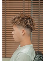 プロ バーバーショップ(PRO BARBER SHOP)&nbsp;束感ツイスト！フェードパーマ