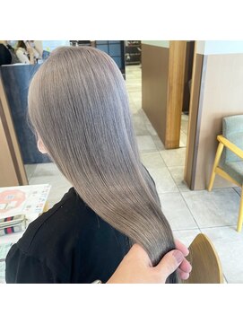 アヴァンス ジェイアール和歌山店(AVANCE.) 派手髪×ハイトーン×シルバーグレージュ
