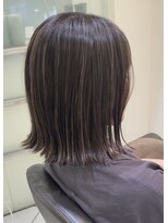 エン(en.)&nbsp;細めハイライトでお洒落ボブ