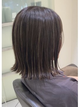 エン(en.) 細めハイライトでお洒落ボブ
