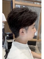 キオナ(Kiona)&nbsp;メンズショート/毛流れセンターパート