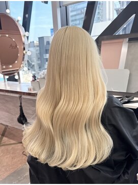 ランティ 難波駅前店(LUNTY NAMBA) 色落ちしない抜きっぱなしブロンド