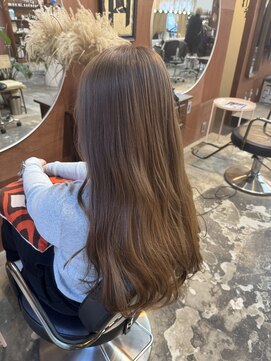 チャプター 問屋町(chapter) ケアブリーチミルクティーベージュカラーレイヤーカット韓国ヘア