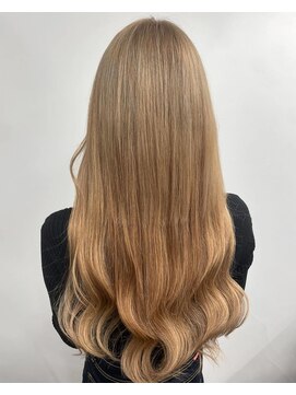 ベルグローアルファ(BELLE GROW ALPHA) レイヤーカット/ミルクティーグレージュ/ダブルカラー/エクステ