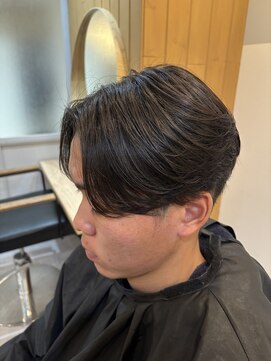 エクシア 京橋店(EXCIA) 毛流れセンターパート