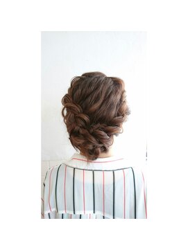 ウィービーパセリ atre川越店(WE BE PARSLEY) 編み込みアレンジ