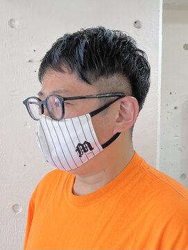 リッカ(RICCA) ライトブルーハイライト 刈り上げショート☆