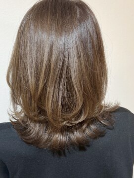 ル コワン ククー(Le coin coucou) 外はねレイヤー