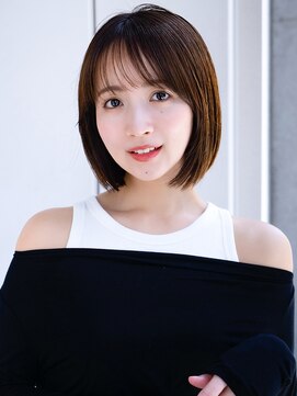 エインアンリー 表参道(AIN.ANLY.) ぱっつん前髪薄めバング流し前髪シンプルストレートボブミニボブ
