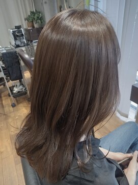 リバイブ ヘアー リュッカプラス(Revive Hair Lycka+) 【シアーグレージュカラー/レイヤースタイル】