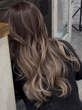 アポロ 横浜駅店(apollo) xバレイヤージュ/ホワイトグレージュ/レイヤーカット