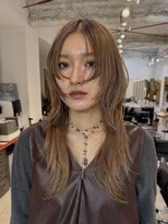 ナループロアツム(Nalu pu loa Tsum)&nbsp;レイヤーカット/ブリーチダブルカラー/オリーブベージュ