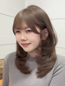 ビュー フクオカ(VIEW FUKUOKA) セミロング/顔周り/前髪/レイヤー/韓国風
