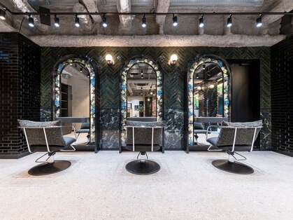 トリエラ 新宿(TRIELA)の写真
