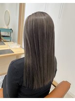 ジジ チーク 栃木(Gigi cheek)&nbsp;透け感抜群シースルーハイライト