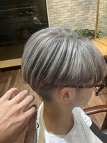 アンドブルー(and BLUE)&nbsp;シルバーアッシュ×メンズショート