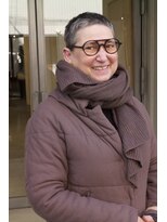 マレ(MARAIS)&nbsp;少しエッジの効いたベリーショート