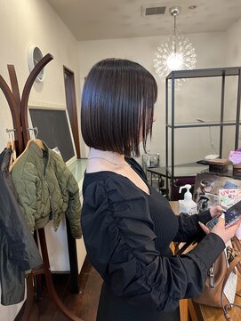 ソラ(SOLA) ぱつっとボブ