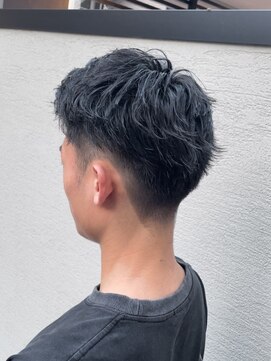 ユイト(uit) 《スパイキーショート》