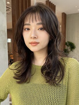 ビュートリアム 南青山(BEAUTRIUM) 顔周りレイヤー レイヤーパーマ レイヤーカット イルミナカラー