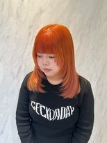 エムズキュラティフ(e'mZ Curatif) オレンジカラー×レイヤーカット