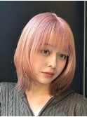 顔周りレイヤーカットくびれヘアミルクティーベージュカラー
