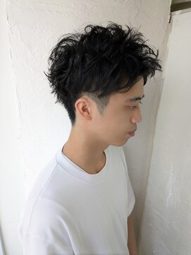 ムーンジェジェ(moon jeje) アップバング×ソフトツイストパーマ★藤原