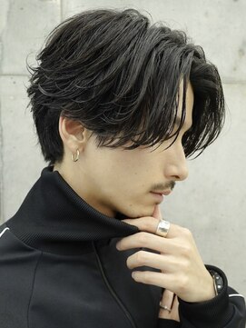 レタッチバイフィフス(RETOUCH by fifth) 原宿フェザーパーマ毛流れセンターパート大人色気ビジネスヘア