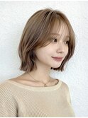 「柔らかさと透明感で“優しい美人”をつくるシアーボブ。」