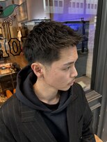フォーコーナーズ(Four Corners) スパイキーショート テーパーフェード